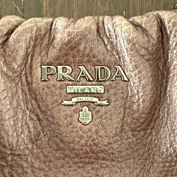 Prada Women's Purple Leather Shoulder Bag - Picture 5 of 13